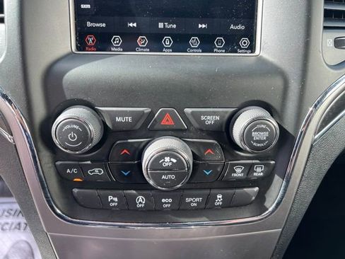 Used 2018 Jeep Grand Cherokee Limited w/ Trailer Tow Group IV AWD/4WD image 30