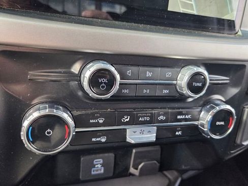 Used 2024 Ford F150 XLT image 27