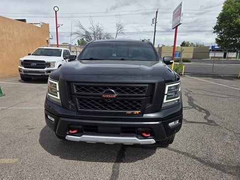 Used 2021 Nissan Titan PRO-4X w/ Pro-4x Convenience Package image 4
