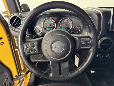 Used 2014 Jeep Wrangler Unlimited Sport w/ Quick Order Package 24S AWD/4WD image 13