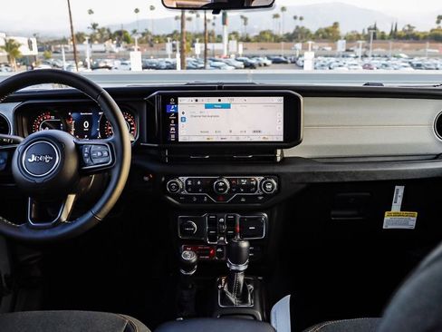 New 2026 Jeep Gladiator Sport AWD/4WD image 15