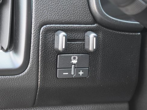 Used 2019 Chevrolet Colorado ZR2 w/ ZR2 Midnight Special Edition image 26