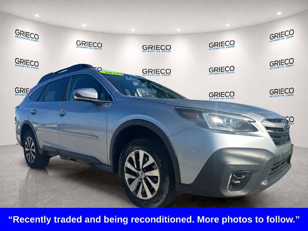 Used 2021 Subaru Outback Premium AWD/4WD image 1