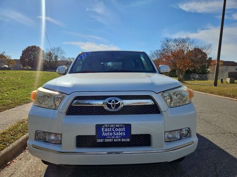 Used 2012 Toyota 4Runner Limited image 9