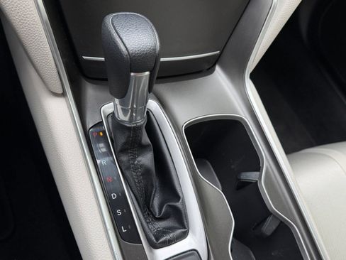 Used 2019 Honda Accord EX image 19