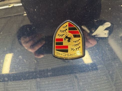 Used 2018 Porsche Macan image 27