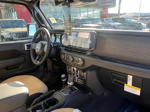 New 2026 Jeep Gladiator Willys AWD/4WD image 10
