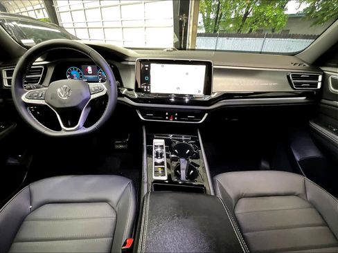 New 2026 Volkswagen Atlas Cross Sport SEL image 7