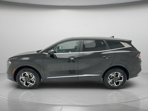 Used 2023 Kia Sportage LX AWD/4WD image 8