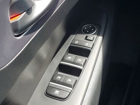 Used 2022 Kia Forte LXS FWD image 21
