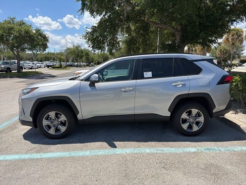Used 2025 Toyota RAV4 XLE w/ Convenience Package FWD image 2