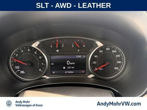 Used 2024 GMC Terrain SLT AWD/4WD image 25