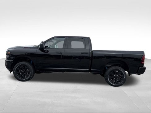 New 2026 RAM 2500 Big Horn AWD/4WD image 3