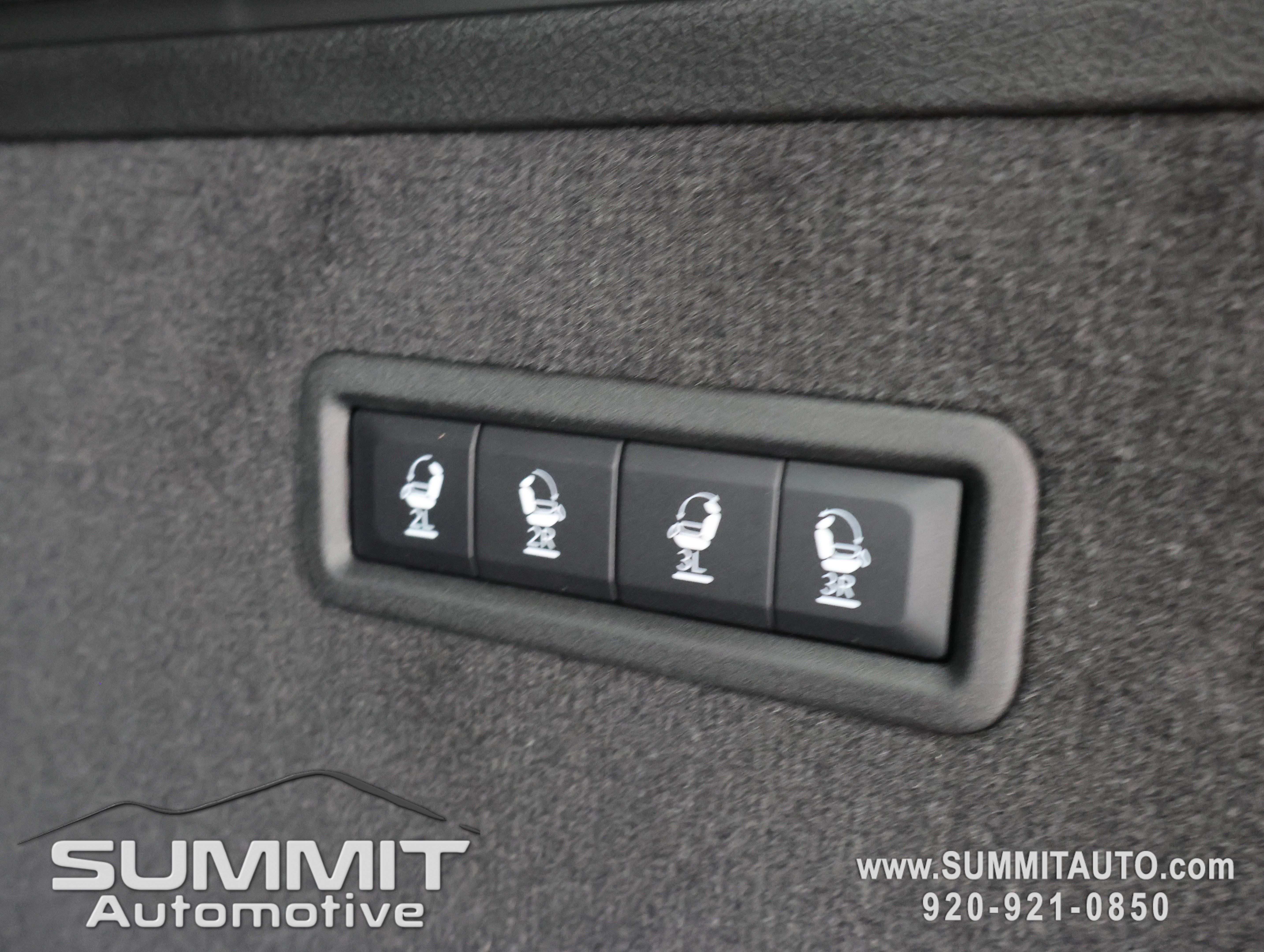 New 2026 Jeep Grand Wagoneer Summit AWD/4WD image 34