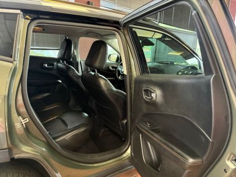 Used 2019 Jeep Compass Limited AWD/4WD image 36