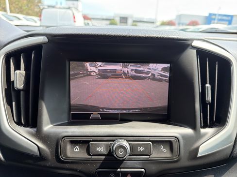 Used 2022 GMC Terrain SLE w/ Driver Convenience Package FWD image 25