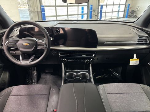 New 2026 Chevrolet Traverse LT image 30