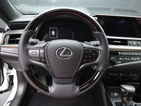 Used 2019 Lexus ES 350 w/ Premium Package FWD image 16