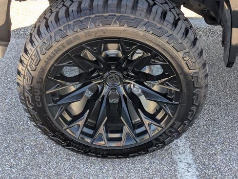 Used 2024 Ford F150 Lariat AWD/4WD image 22
