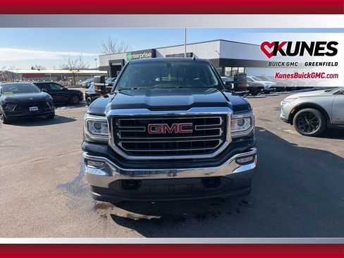 Used 2017 GMC Sierra 1500 SLE w/ SLE Value Package AWD/4WD image 8