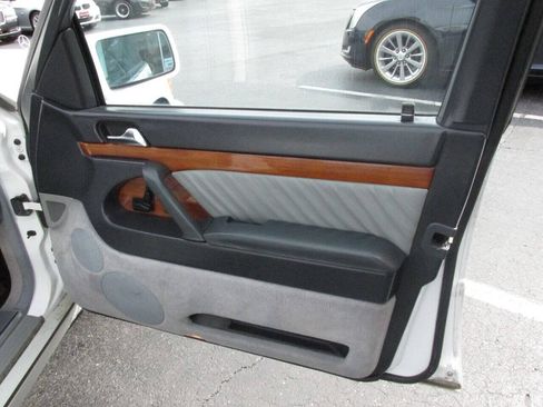 Used 1992 Mercedes-Benz 400 E image 14