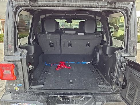 Used 2024 Jeep Wrangler High Altitude image 20