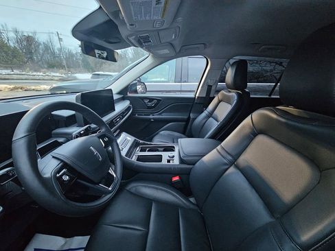 New 2026 Lincoln Aviator AWD w/ Jet Appearance Package image 4