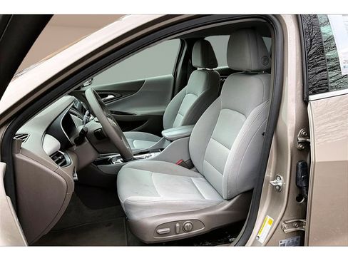 Used 2025 Chevrolet Malibu LT image 22