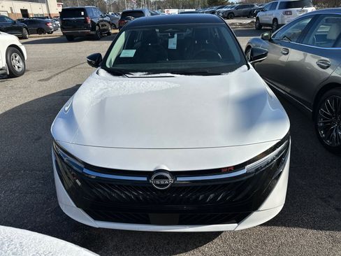 New 2026 Nissan Sentra SR w/ SR Premium Package image 2