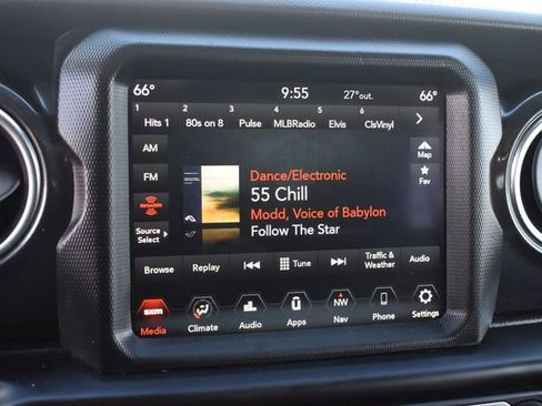 Used 2022 Jeep Wrangler Unlimited Sahara image 26