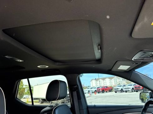 Used 2023 Chevrolet Traverse Premier w/ Redline Edition AWD/4WD image 12