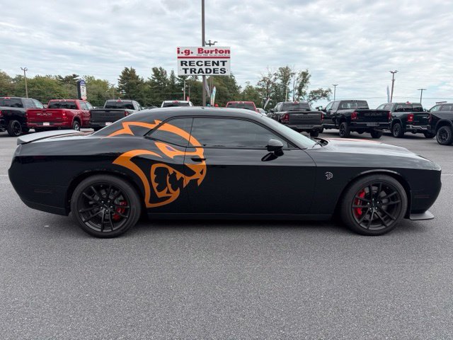 Used 2023 Dodge Challenger SRT Hellcat w/ Driver Convenience Group RWD image 2