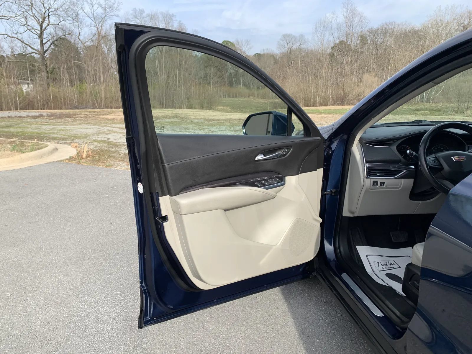 Used 2019 Cadillac XT4 Luxury FWD image 22
