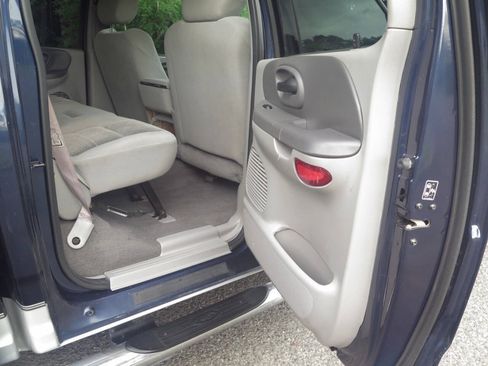 Used 2003 Ford F150 XLT RWD image 13