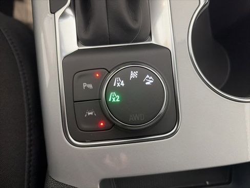 New 2025 Chevrolet Blazer LT w/ Convenience Package image 23