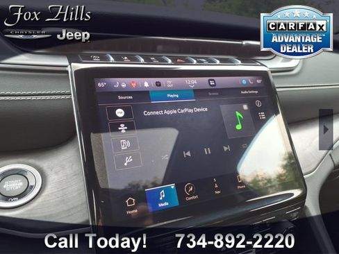 Used 2023 Jeep Grand Cherokee L Limited AWD/4WD image 23