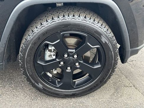 Certified 2021 Jeep Grand Cherokee Freedom Edition image 9