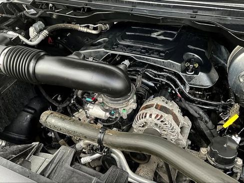 Used 2022 RAM 1500 Laramie AWD/4WD image 31