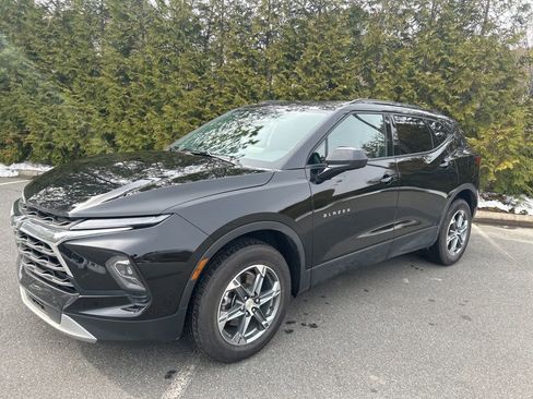 Used 2024 Chevrolet Blazer LT w/ Convenience Package image 4