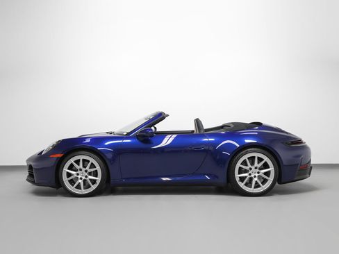 Certified 2025 Porsche 911 Carrera RWD image 2