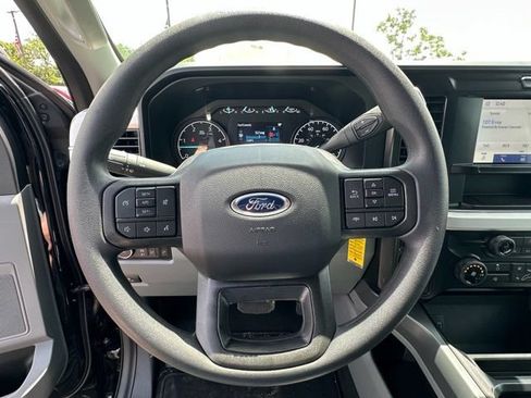 New 2026 Ford F450 XLT RWD image 8