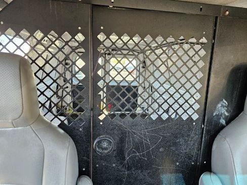 Used 2014 Ford E-250 and Econoline 250 w/ Power Group RWD image 24