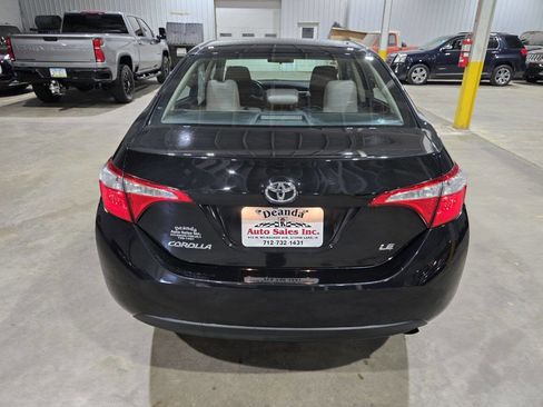 Used 2016 Toyota Corolla LE FWD image 10