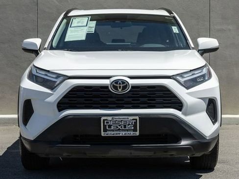 Used 2022 Toyota RAV4 XLE w/ Convenience Package AWD/4WD image 2