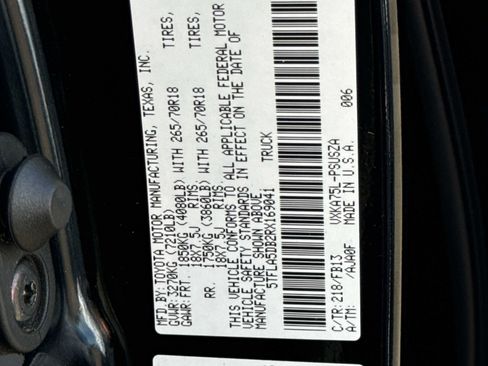 Used 2024 Toyota Tundra SR5 w/ SR5 Convenience Package AWD/4WD image 28