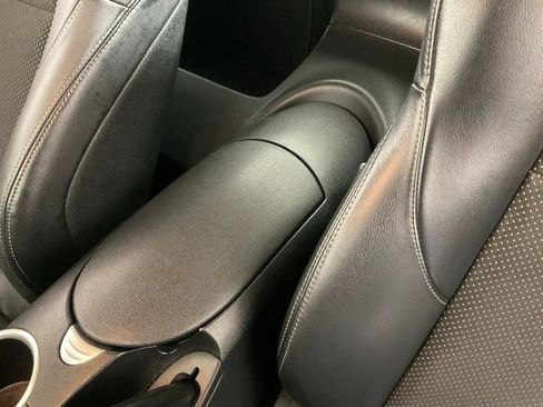 Used 2017 Nissan 370Z Touring image 23