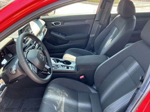 Used 2023 Honda Civic Sport image 16