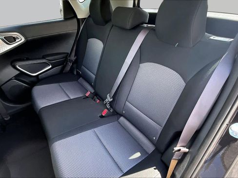 Certified 2025 Kia Soul LX w/ LX Technology Package FWD image 18