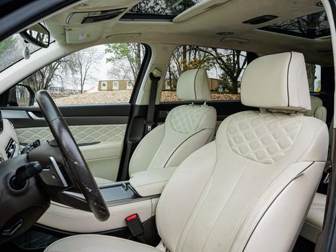 Used 2020 Hyundai Palisade Limited image 15