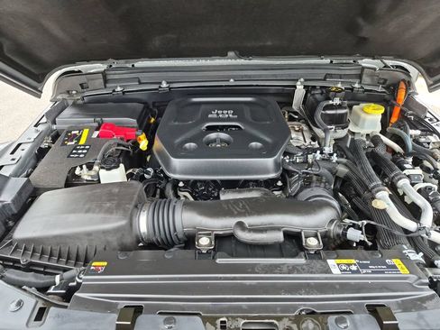 Used 2021 Jeep Wrangler Unlimited Rubicon 4xe w/ Safety Group AWD/4WD image 18